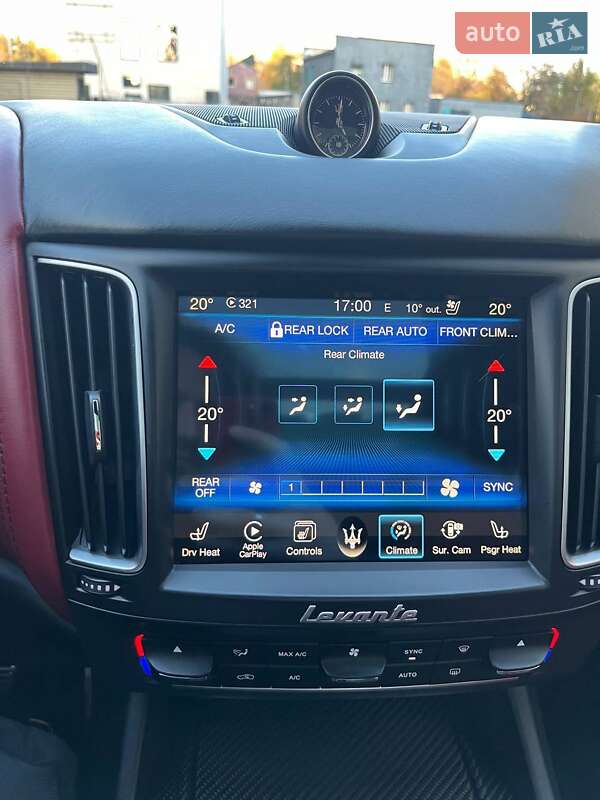 Позашляховик / Кросовер Maserati Levante 2016 в Києві