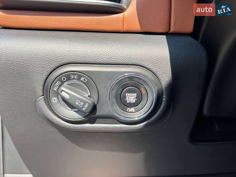 Внедорожник / Кроссовер Maserati Levante 2019 в Житомире