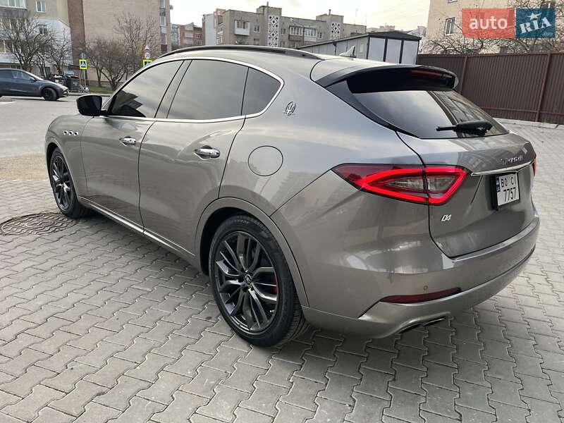 Внедорожник / Кроссовер Maserati Levante 2019 в Тернополе