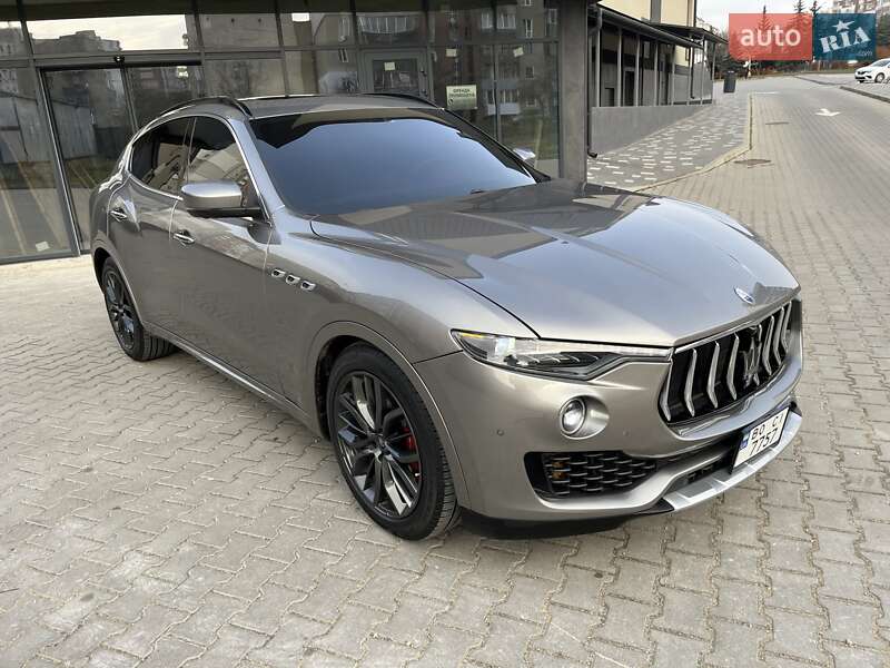 Внедорожник / Кроссовер Maserati Levante 2019 в Тернополе