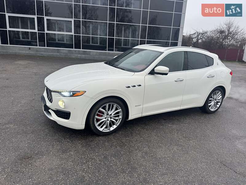 Позашляховик / Кросовер Maserati Levante 2019 в Харкові