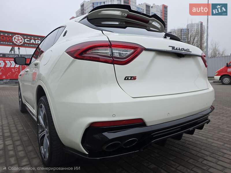 Позашляховик / Кросовер Maserati Levante 2018 в Києві