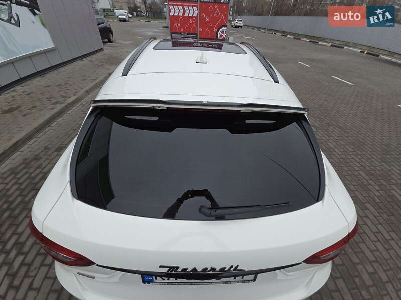Позашляховик / Кросовер Maserati Levante 2018 в Києві