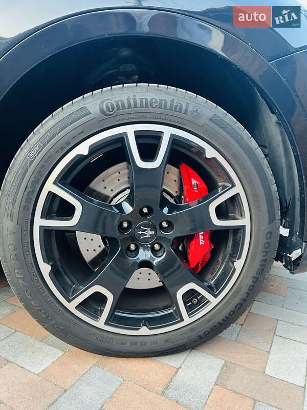 Внедорожник / Кроссовер Maserati Levante 2017 в Ровно фото 7 Внедорожник / Кроссовер Maserati Levante 2017 в Ровно