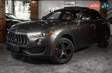 Внедорожник / Кроссовер Maserati Levante 2017 в Одессе