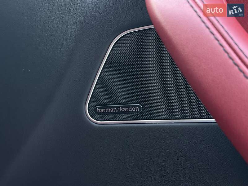 Внедорожник / Кроссовер Maserati Levante 2018 в Киеве