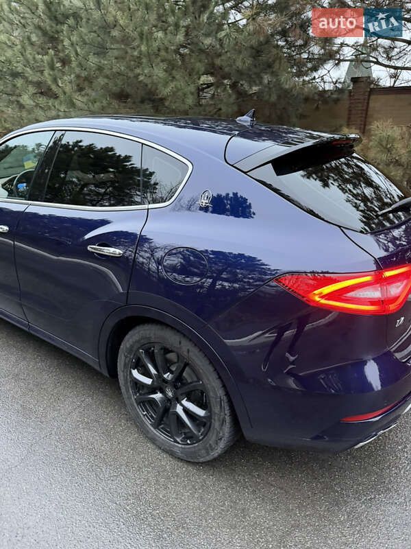 Внедорожник / Кроссовер Maserati Levante 2018 в Днепре фото 16 Внедорожник / Кроссовер Maserati Levante 2018 в Днепре