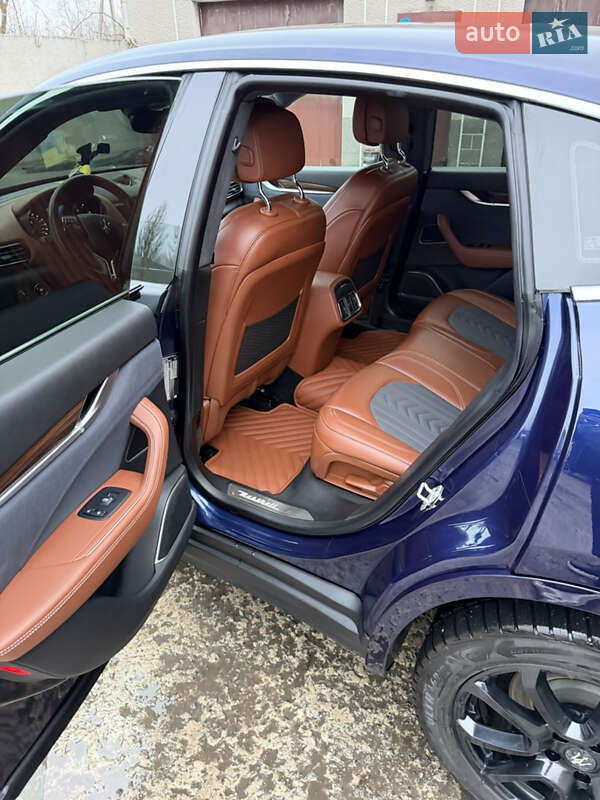 Внедорожник / Кроссовер Maserati Levante 2018 в Днепре фото 33 Внедорожник / Кроссовер Maserati Levante 2018 в Днепре