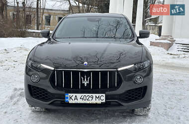 Внедорожник / Кроссовер Maserati Levante 2019 в Житомире