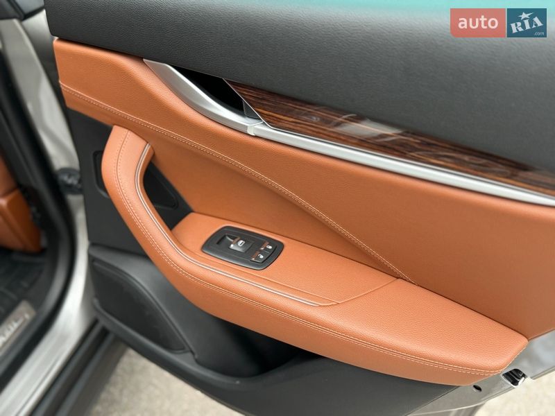 Позашляховик / Кросовер Maserati Levante 2017 в Києві