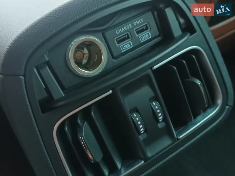 Maserati Levante 2019 VIN ZN661XUS3LX342337 фото оголошення 49 з 94