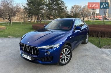 Позашляховик / Кросовер Maserati Levante 2016 в Дніпрі
