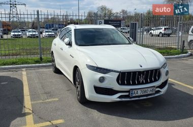Позашляховик / Кросовер Maserati Levante 2021 в Києві
