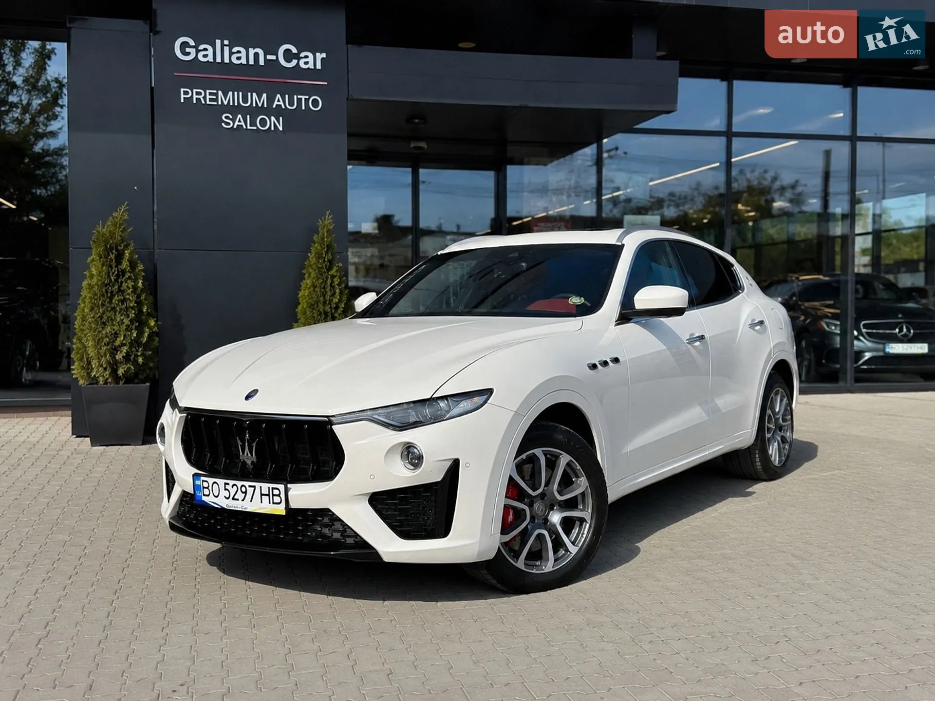 2017 Maserati Levante - фото 1