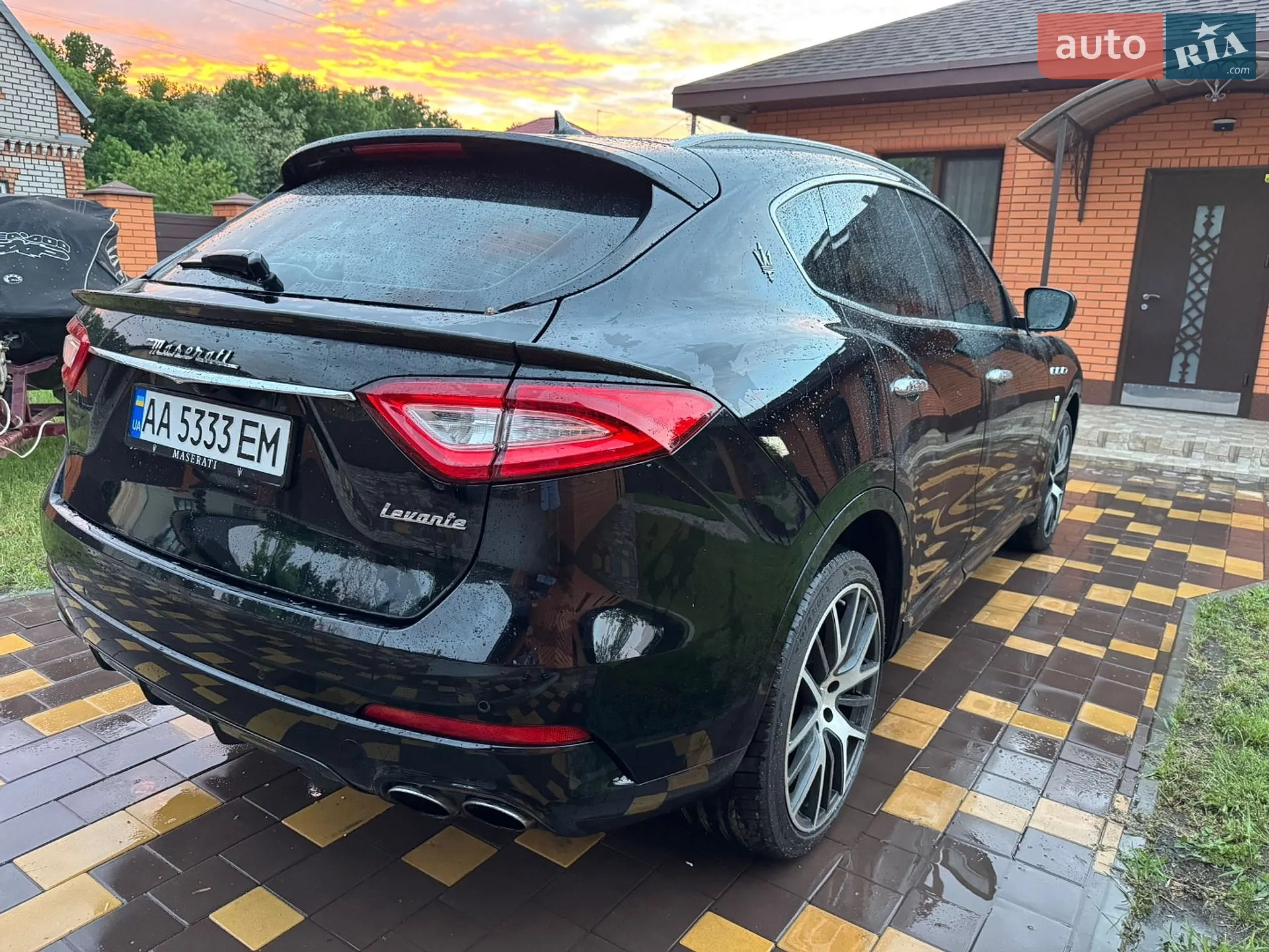 2016 Maserati Levante - мініатюра 16