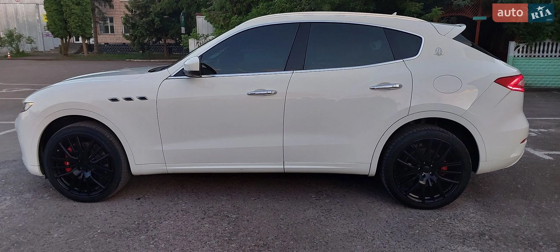 2017 Maserati Levante - мініатюра 21