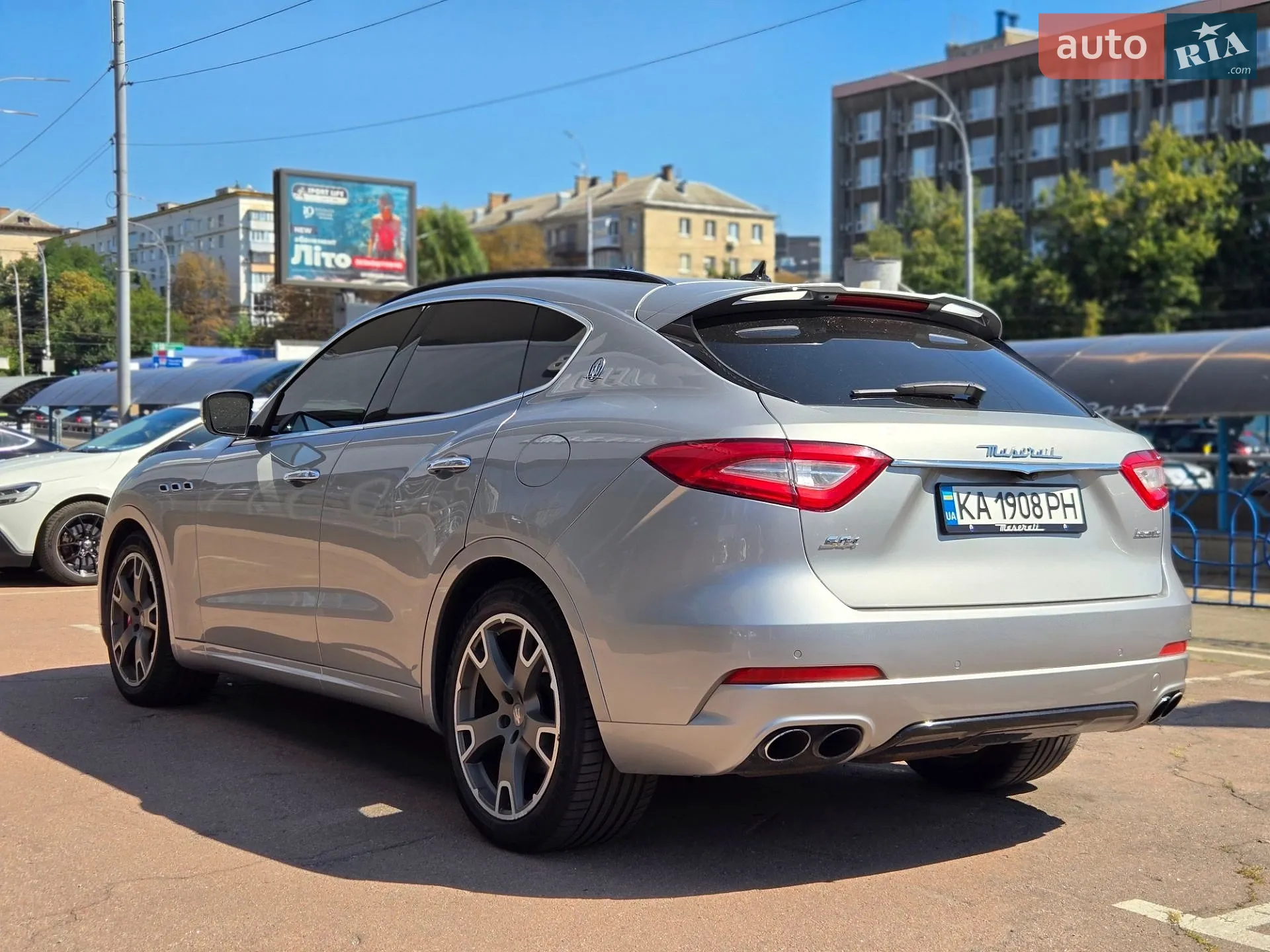2016 Maserati Levante - мініатюра 4