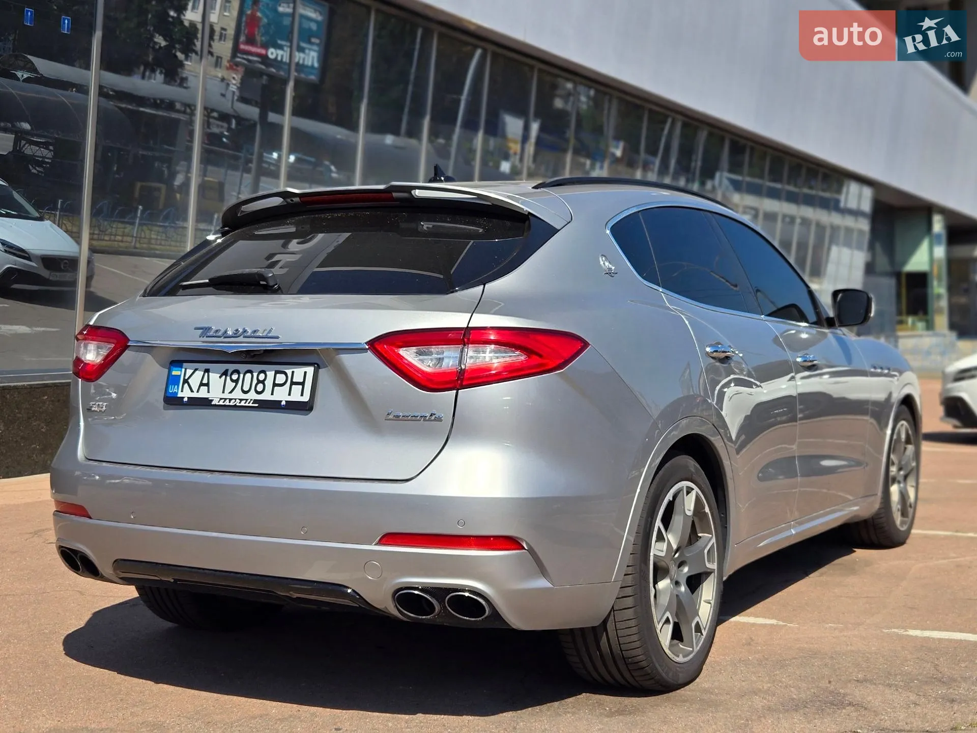 2016 Maserati Levante - мініатюра 5