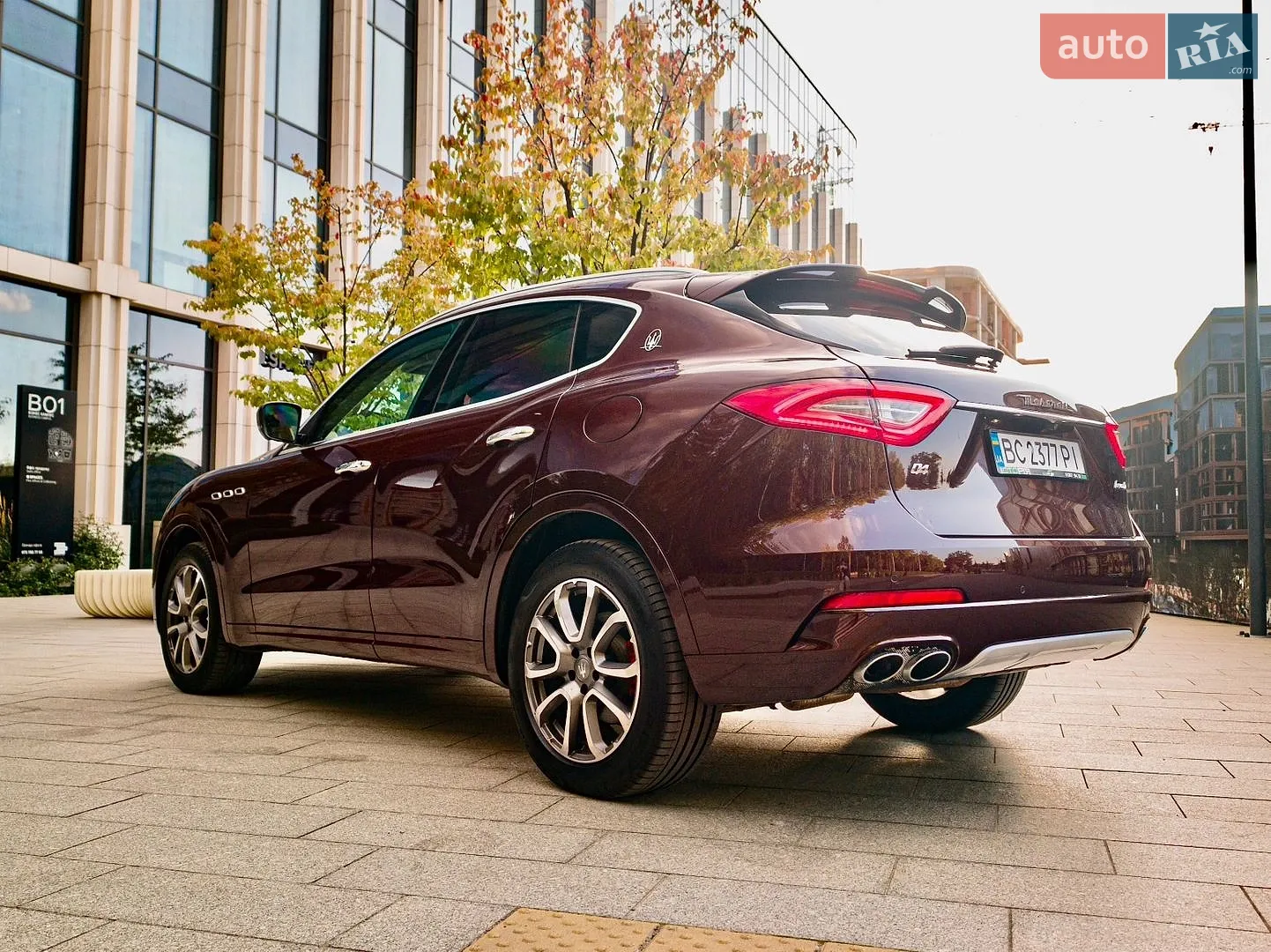 2017 Maserati Levante - мініатюра 3