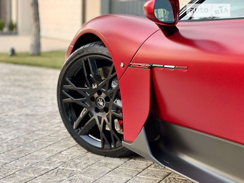 Родстер Maserati MC20 2023 в Одессе фото 46 Родстер Maserati MC20 2023 в Одессе