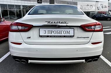 Седан Maserati Quattroporte 2014 в Киеве