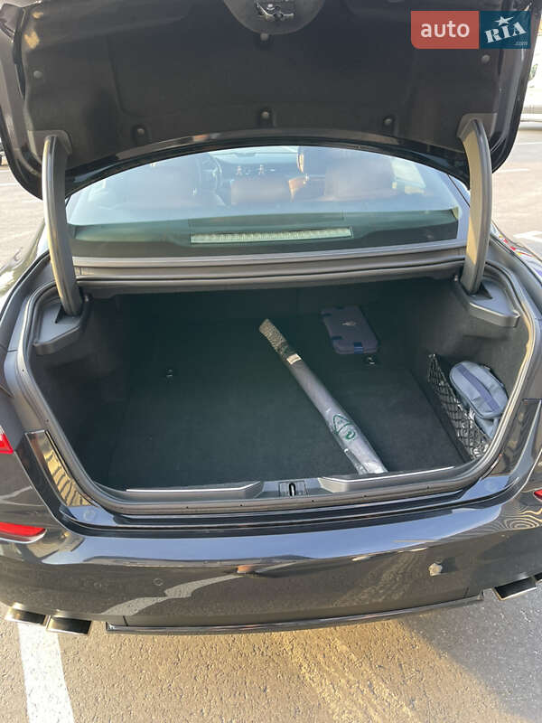 Седан Maserati Quattroporte 2013 в Киеве