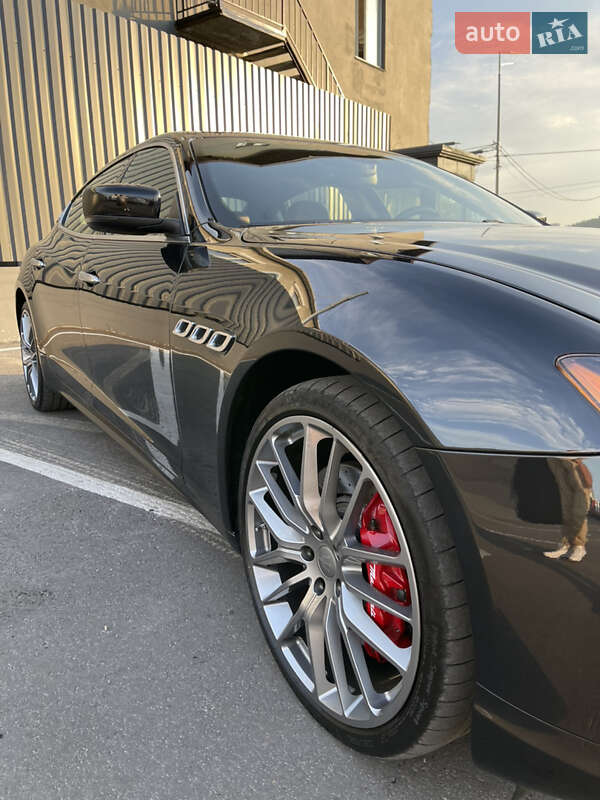 Седан Maserati Quattroporte 2013 в Киеве