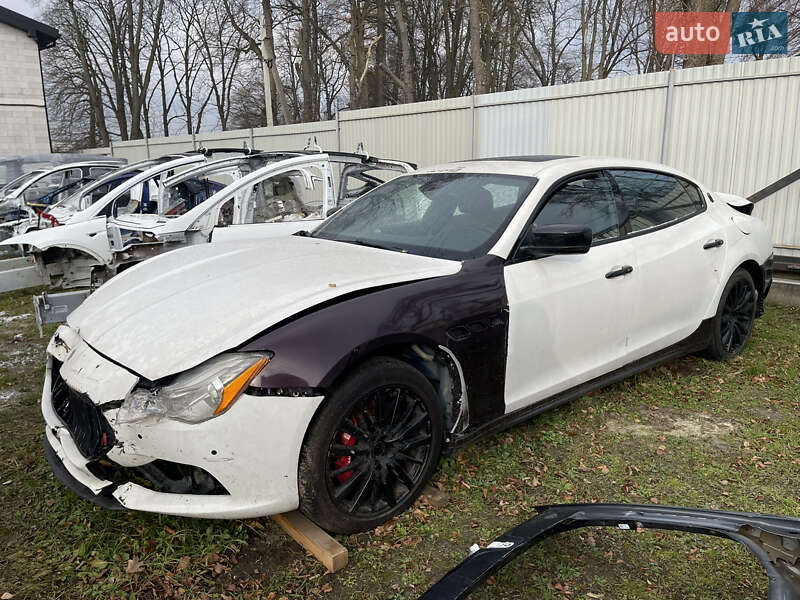 Седан Maserati Quattroporte 2014 в Львове