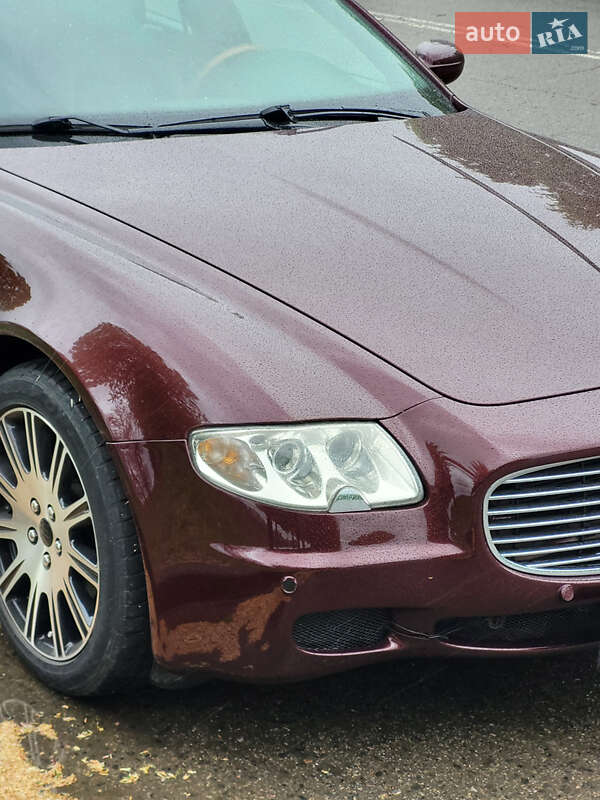 Седан Maserati Quattroporte 2006 в Сумах