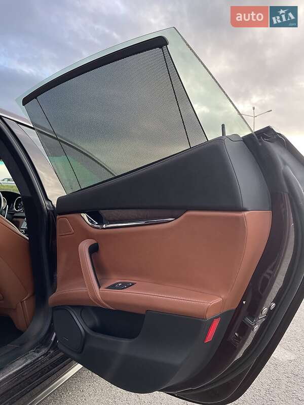 Седан Maserati Quattroporte 2016 в Днепре