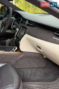 Седан Maserati Quattroporte 2013 в 
