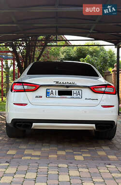 Седан Maserati Quattroporte 2013 в 