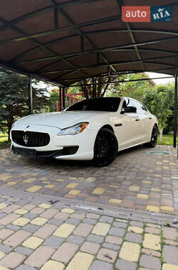 Седан Maserati Quattroporte 2013 в 