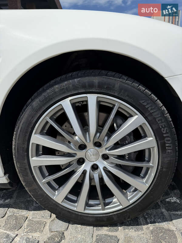 Седан Maserati Quattroporte 2017 в Днепре