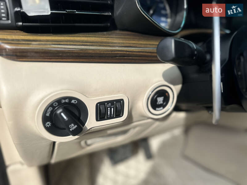 Седан Maserati Quattroporte 2013 в Киеве