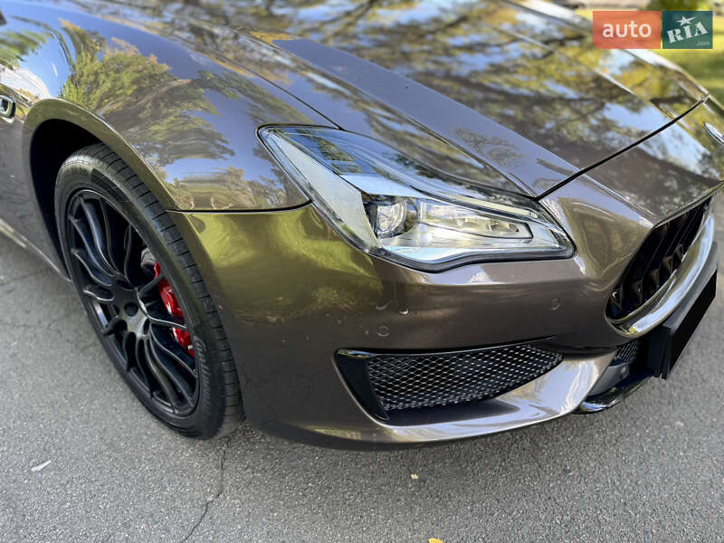 Седан Maserati Quattroporte 2018 в Киеве