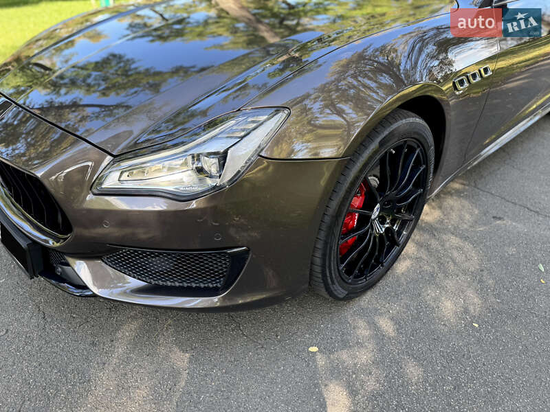 Седан Maserati Quattroporte 2018 в Киеве