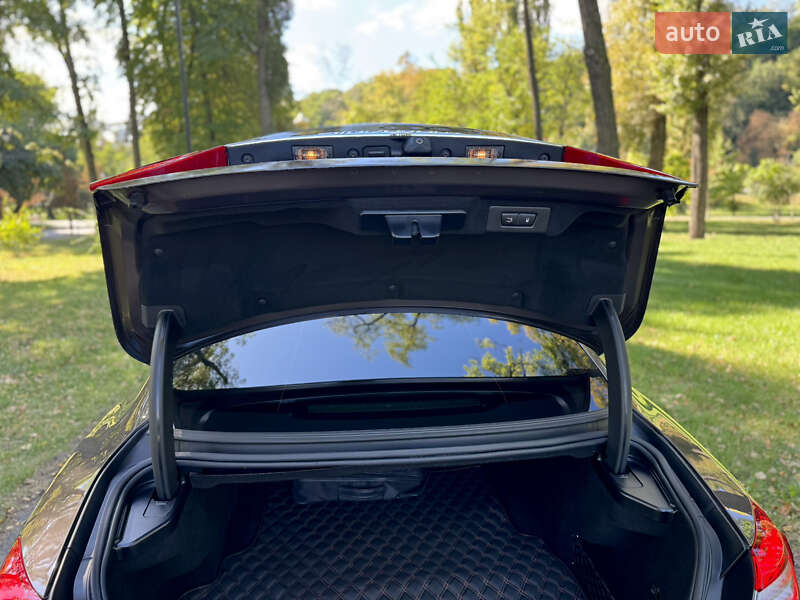 Седан Maserati Quattroporte 2018 в Киеве