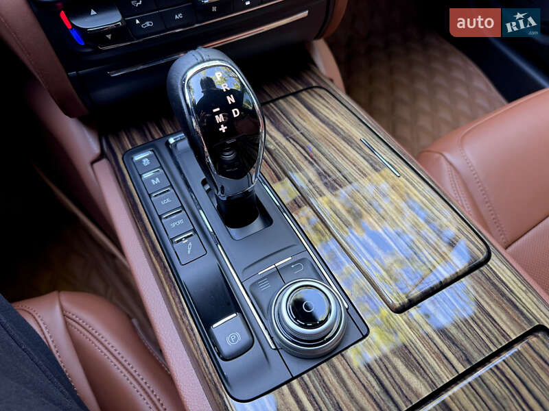Седан Maserati Quattroporte 2018 в Киеве