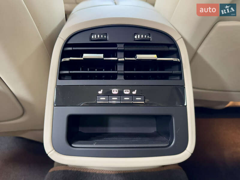 Седан Maserati Quattroporte 2013 в Киеве