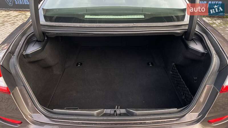 Седан Maserati Quattroporte 2013 в Виннице