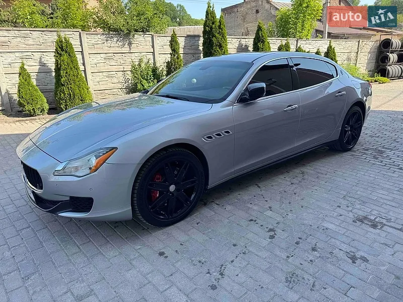 Maserati Quattroporte