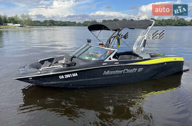 Катер MasterCraft XT20 2017 в Киеве фото Катер MasterCraft XT20 2017 в Киеве