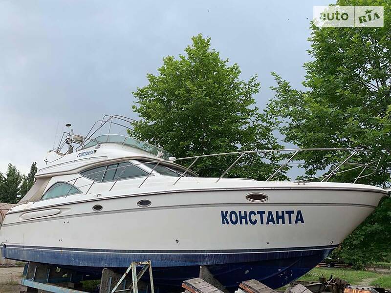 Моторная яхта Maxum 4600 2000 в Киеве