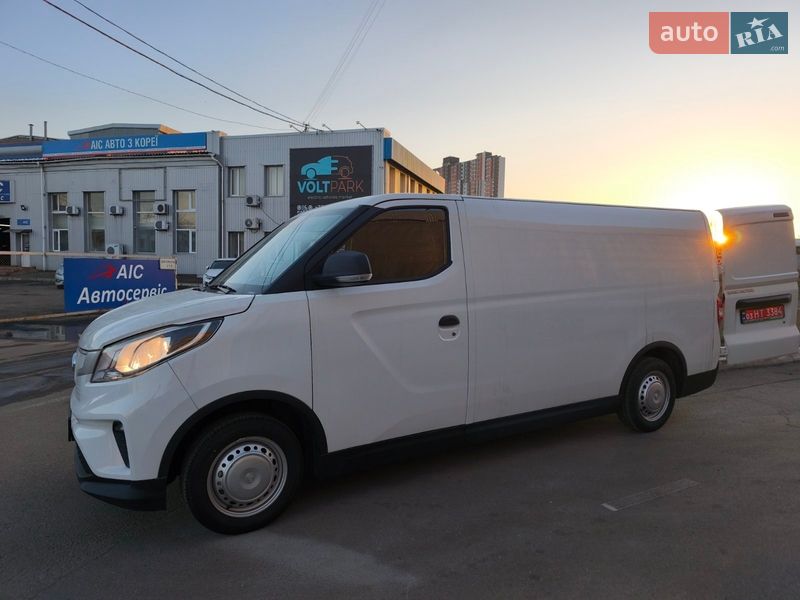 Грузовой фургон Maxus e-Deliver 3 2023 в Киеве