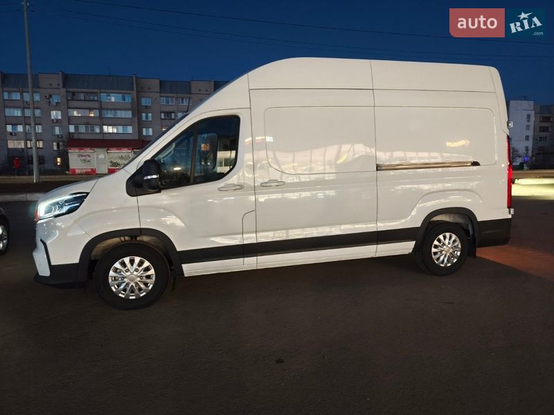 Грузовой фургон Maxus e-Deliver 9 2023 в Киеве