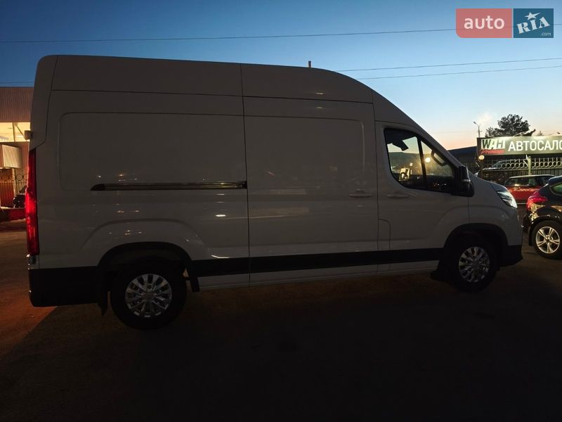 Грузовой фургон Maxus e-Deliver 9 2023 в Киеве