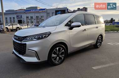Минивэн Maxus Euniq 5 2020 в 