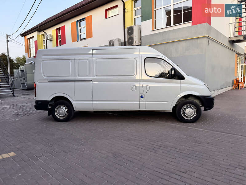 Грузовой фургон Maxus EV80 2019 в Киеве