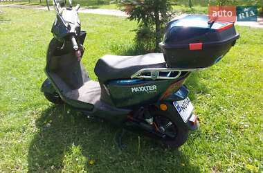 Скутер Maxxter Nova 2022 в 